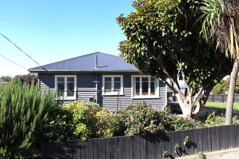 13 Clyde Street, Oamaru North, Oamaru - Carousel 1