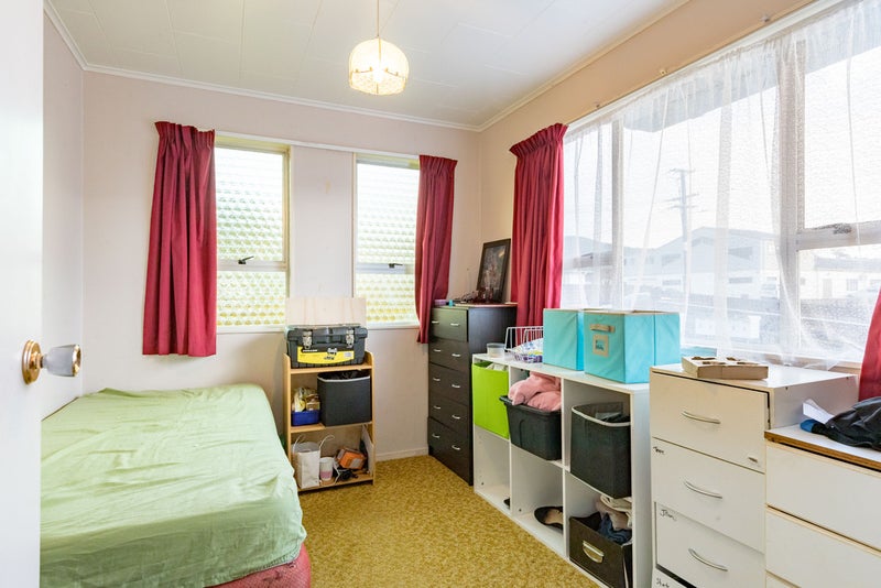 1/14 Ngatitoa Street, Takapuwahia, Porirua - Carousel 2