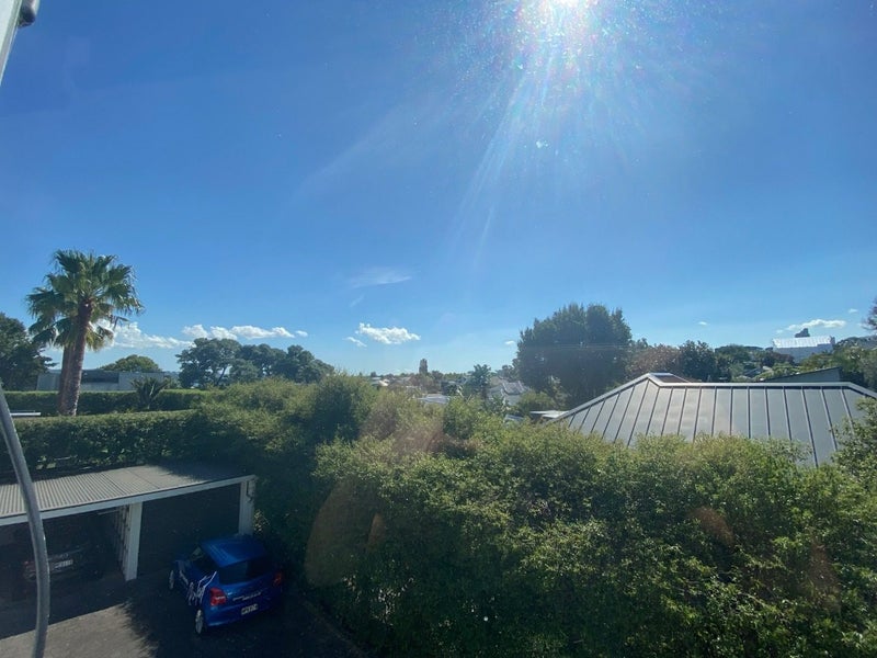 15C Saratoga Avenue, Herne Bay, Auckland - Carousel 2