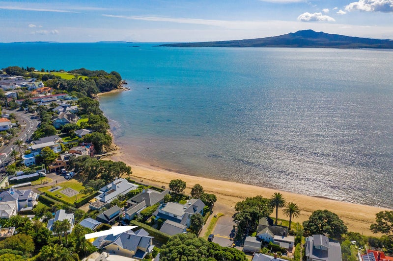 15 Arawa Avenue, Devonport, Auckland - Carousel 2