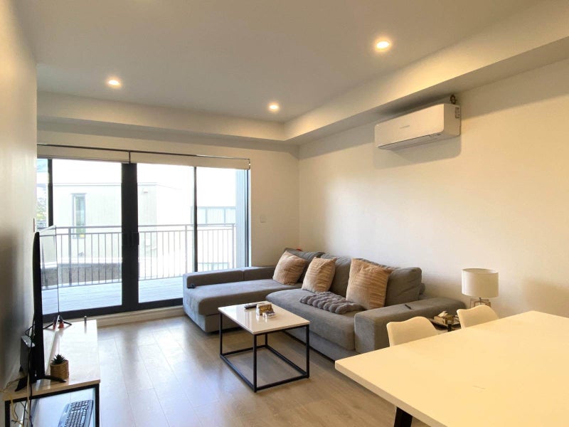 2/11 Oteha Valley Road, Northcross, Auckland - Carousel 2