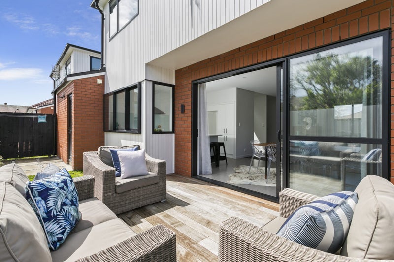 36B Daventry Street, Waterview, Auckland - Carousel 2