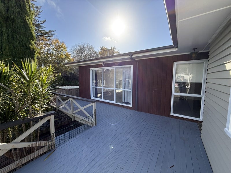 5 Trelawn Place, Cockle Bay, Auckland - Carousel 2