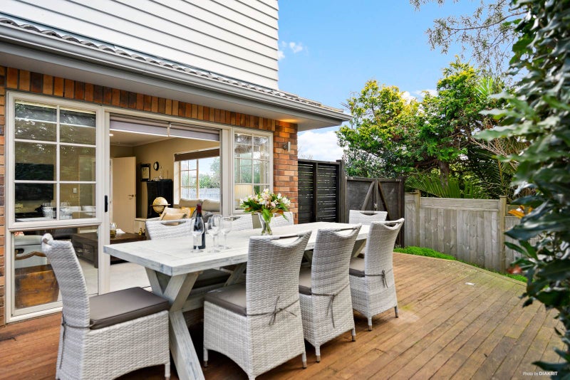 2/0 Union Road, Howick, Auckland - Carousel 2
