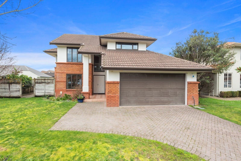 35 Nielsen Gardens, Rototuna, Hamilton - Carousel 15