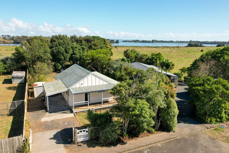 25 Greenfield Road, Waiuku - Carousel 1
