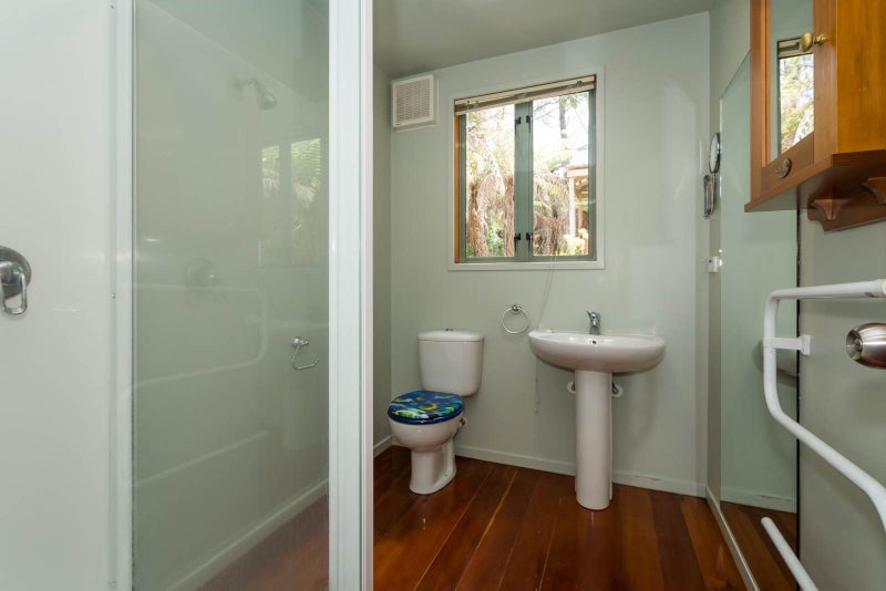 14 Tree Fern Trail, Campbells Bay, Auckland - Carousel 16