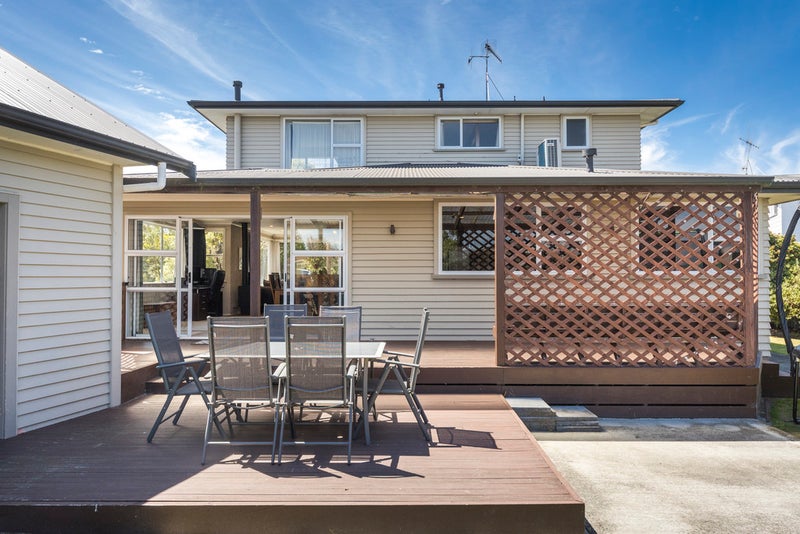 5 Wairau Place, Kelvin Grove, Palmerston North - Carousel 2