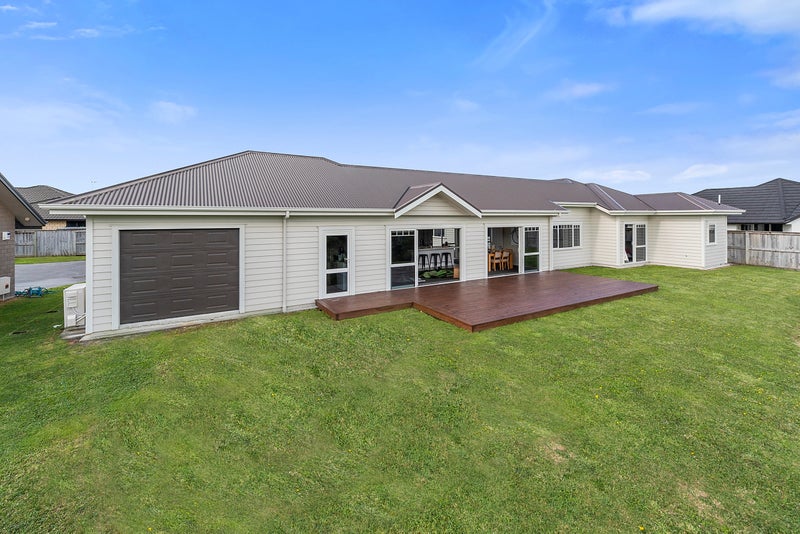 162 Ossie James Drive, Rukuhia, Hamilton - Carousel 1