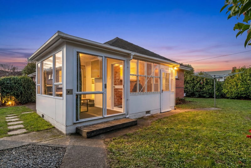 2/49A Shakespeare Avenue, Trentham, Upper Hutt - Carousel 17