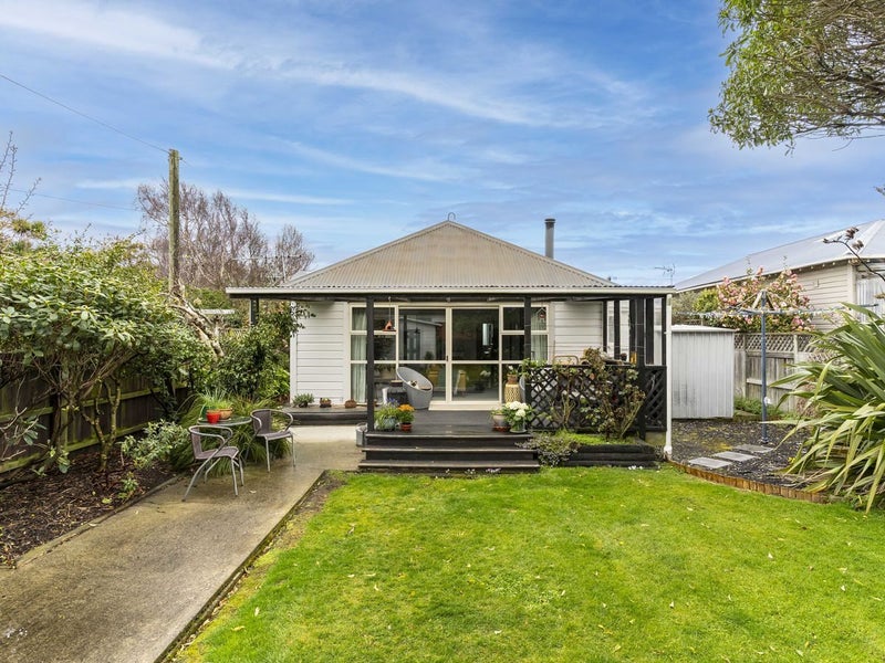 22 Hargest Crescent, Saint Kilda, Dunedin - Carousel 1