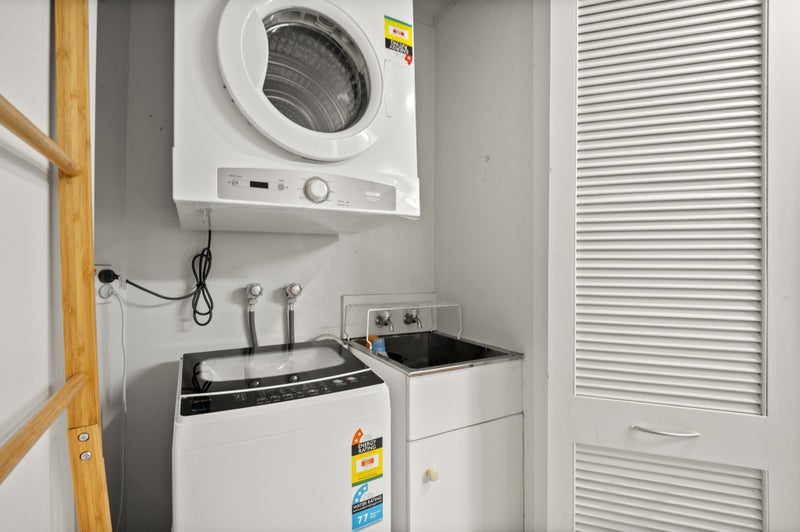 6D/6 Whitaker Place, Grafton, Auckland - Carousel 6