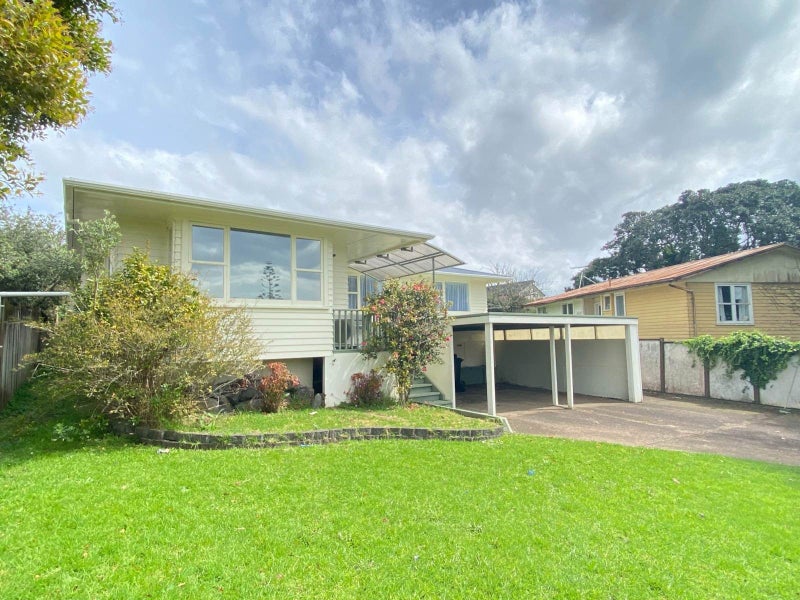34 Caronia Crescent, Lynfield, Auckland - Carousel 1