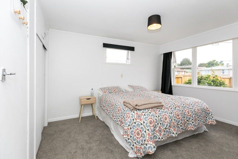 38 McCracken Avenue, Hillcrest, Hamilton - Carousel 2