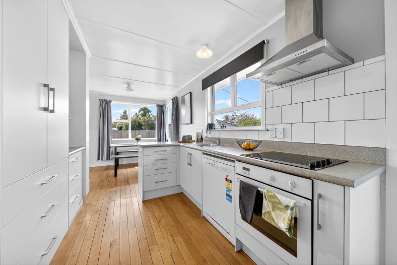 26 Wavell Crescent, Lansdowne, Masterton - Carousel 2