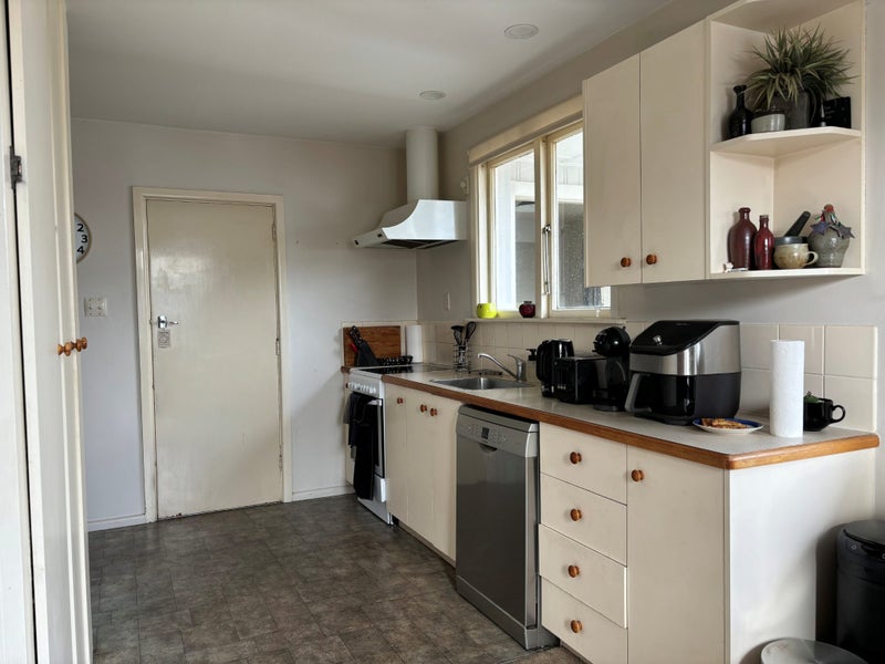 29 Mortlake Street, Islington, Christchurch - Carousel 2