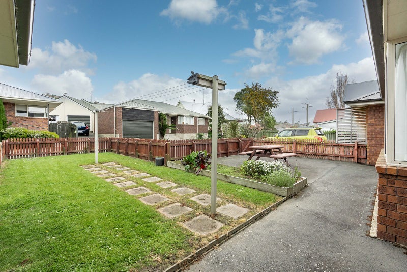 39B Eastbourne Street, Caversham, Dunedin - Carousel 21