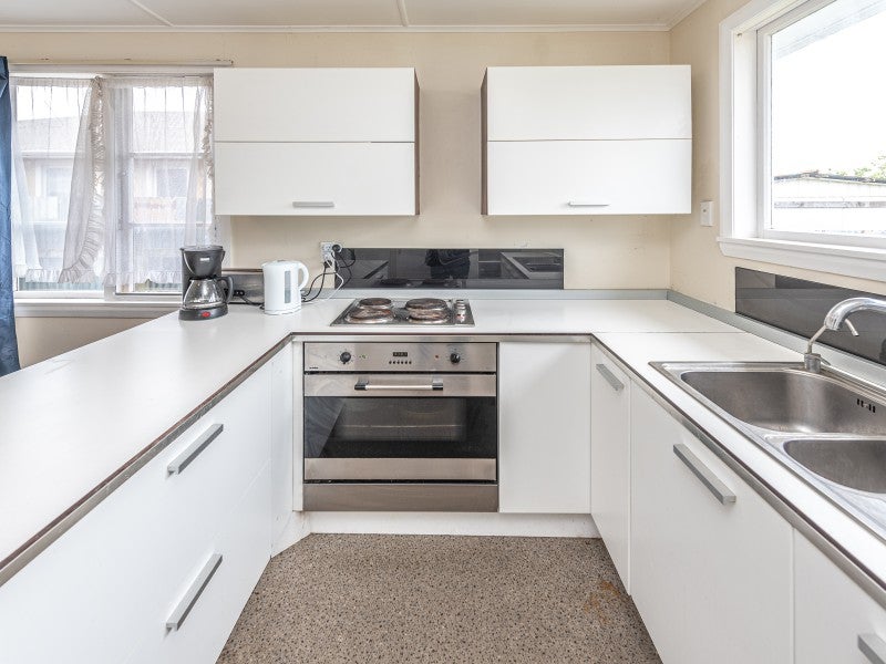 28 Raupo Street, Castlecliff, Whanganui - Carousel 2