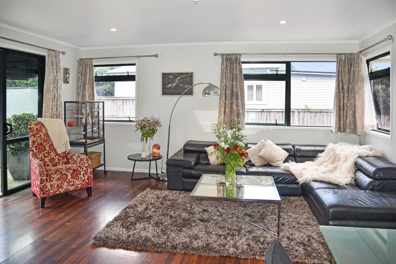 17 Ashcroft Avenue, Mangere Bridge, Auckland - Carousel 2