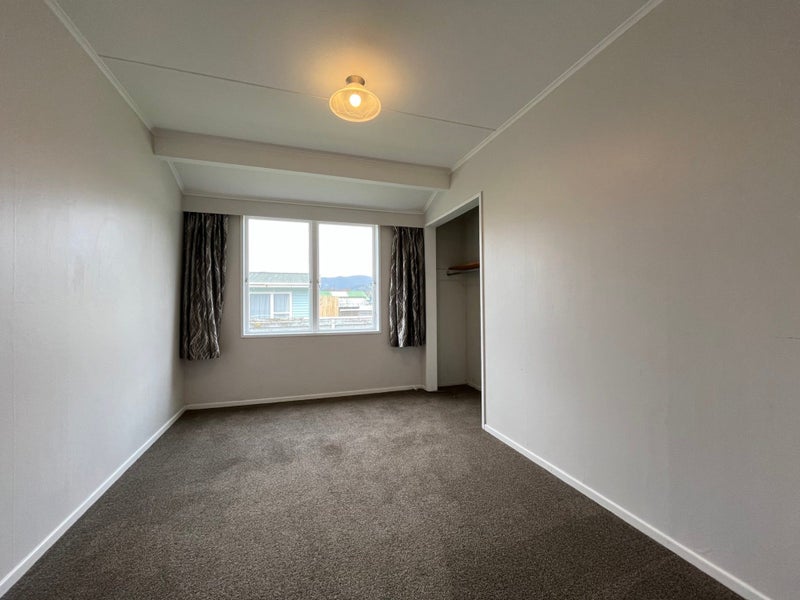 13 Kawatiri Grove, Wainuiomata, Lower Hutt - Carousel 18