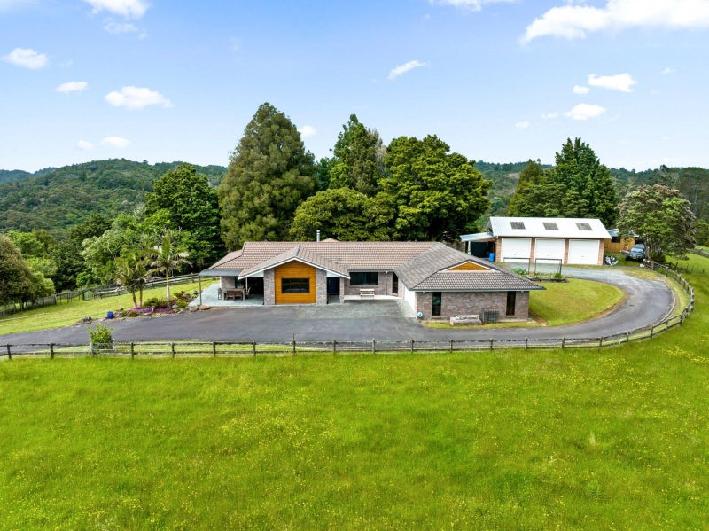 68 Smithville Road, Te Kamo, Whangārei - Carousel 1