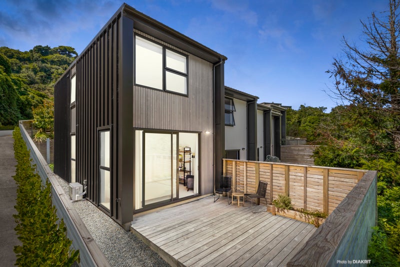 2 Rua Kai WAY, Brooklyn, Wellington - Carousel 1