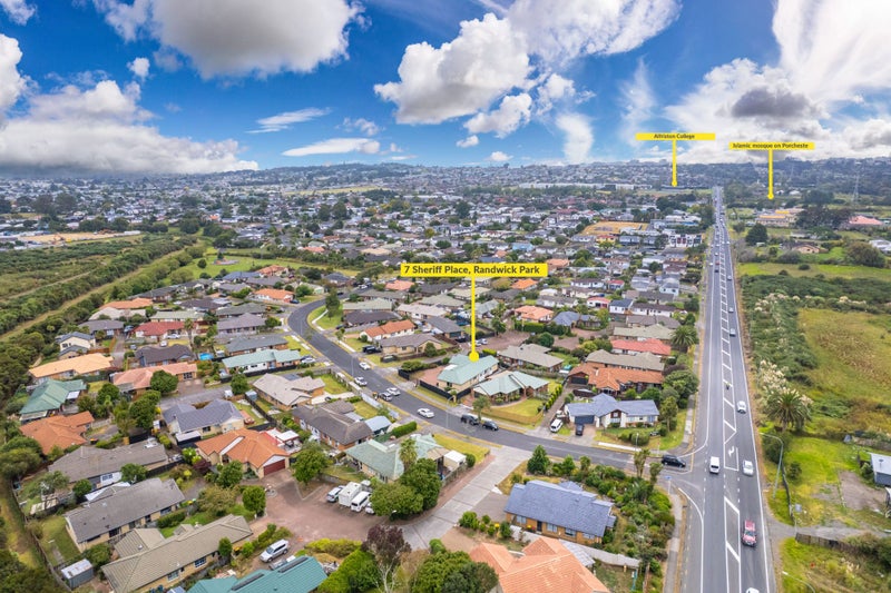 7 Sheriff Place, Randwick Park, Auckland - Carousel 10