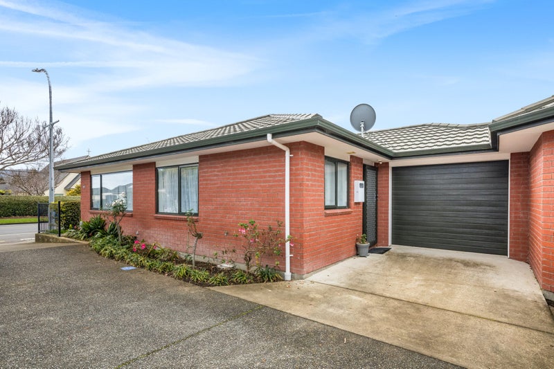 1/32 Gibbons Street, Upper Hutt Central, Upper Hutt - Carousel 2