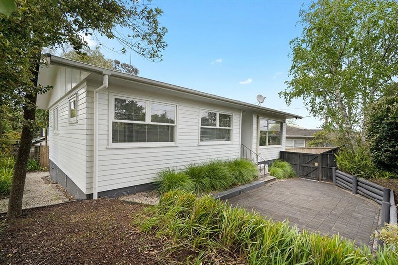 1/71 Sunnynook Road, Forrest Hill, Auckland - Carousel 1