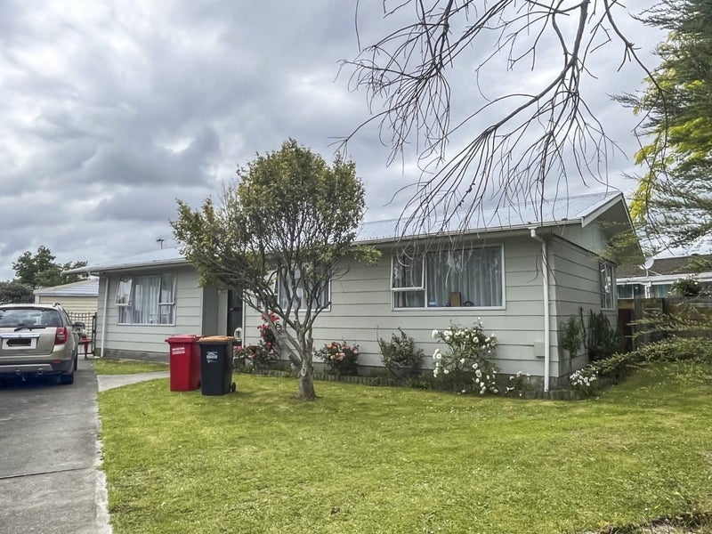 43 Amberley Avenue, Westbrook, Palmerston North - Carousel 1