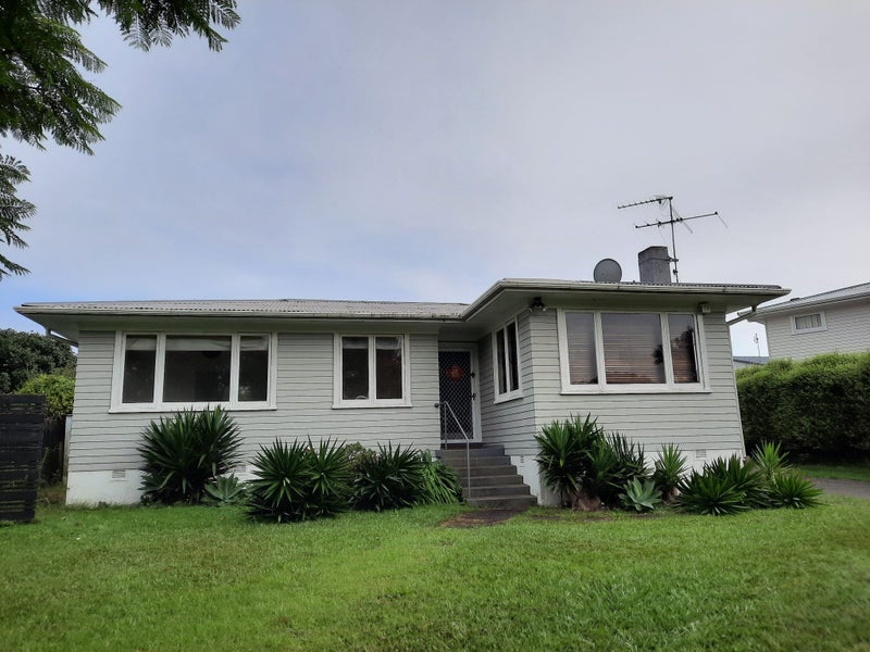 107 Ennis Avenue, Pakuranga Heights, Auckland - Carousel 1