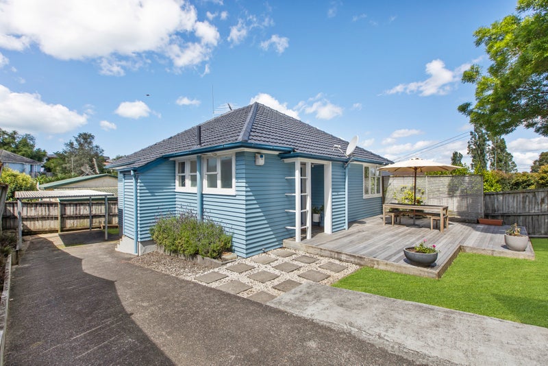 42 Apirana Avenue, Glen Innes, Auckland - Carousel 1