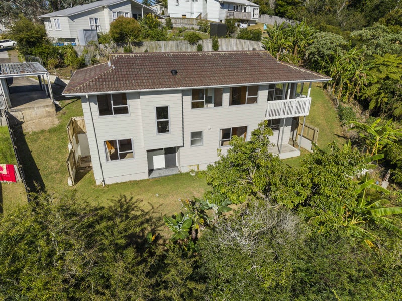 8 Mirage Place, Beach Haven, Auckland - Carousel 1