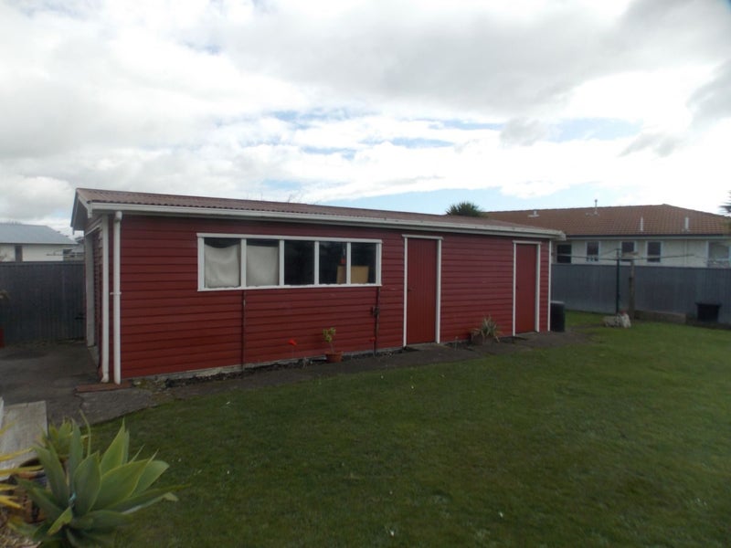 31 Hillcrest Drive, Kelvin Grove, Palmerston North - Carousel 15