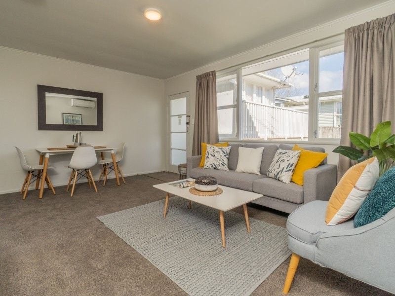 2/3 Epping Street, Glen Innes, Auckland - Carousel 2