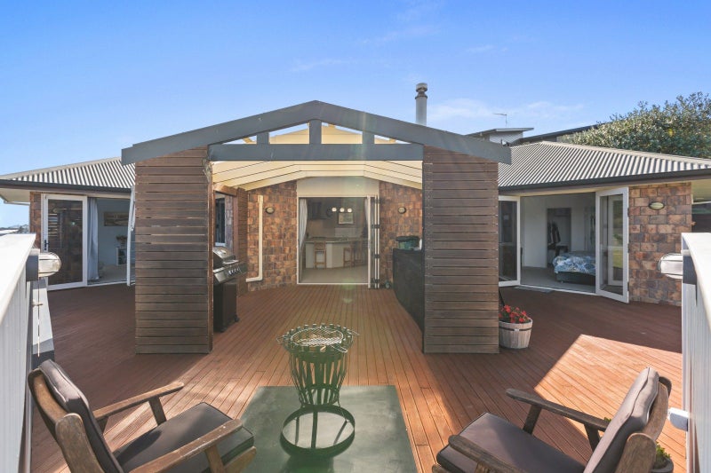 73 Orion Drive, Welcome Bay, Tauranga - Carousel 2