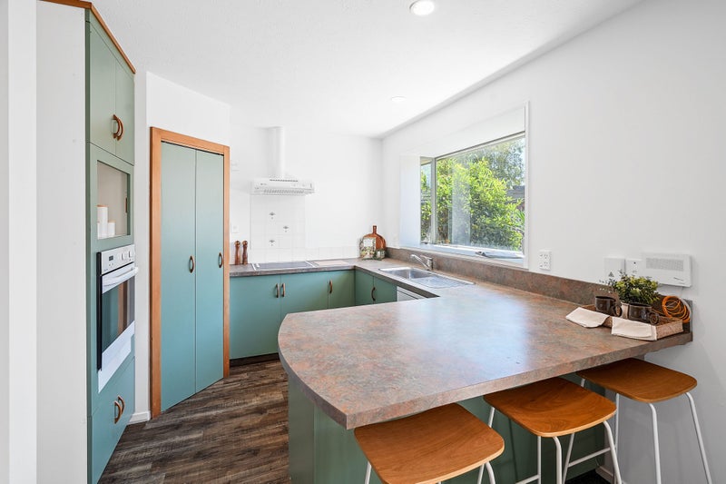 10 Mull Place, Broomfield, Christchurch - Carousel 2