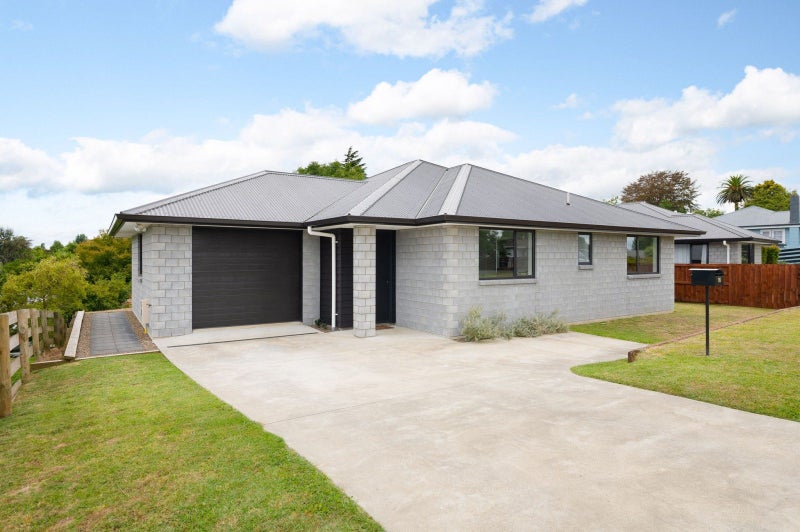 16 Ballance Street, Kihikihi, Te Awamutu - Carousel 1