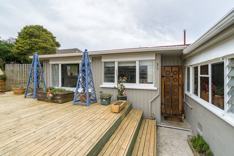 62 Walter Street, The Glen, Dunedin - Carousel 1