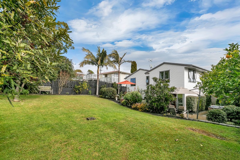 11 James Street, Glenfield, Auckland - Carousel 2
