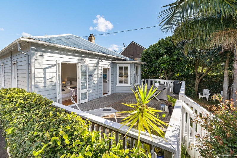 40 Shackleton Road, Mount Eden, Auckland - Carousel 1