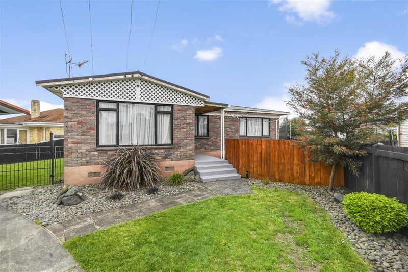 8 Karaka Street, Nawton, Hamilton - Carousel 2