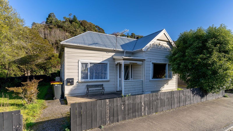 17 Woodhaugh Street, Woodhaugh, Dunedin - Carousel 1