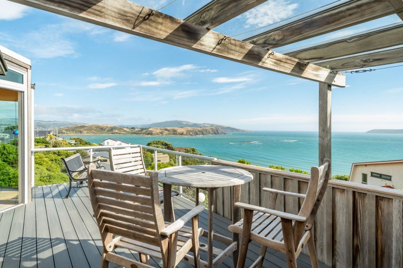 1 Roys Road, Plimmerton, Porirua - Carousel 2