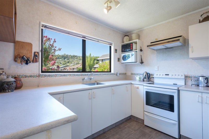 12 Jubilee Way, Tahunanui, Nelson - Carousel 2