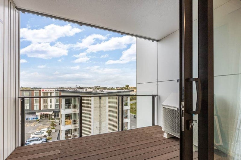 421/3 Kaipiho Lane, Albany, Auckland - Carousel 2