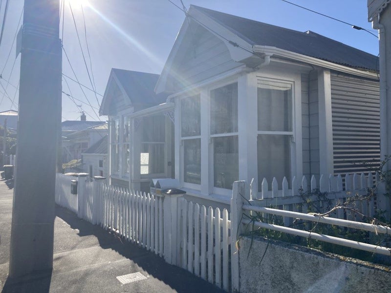 117 Wallace Street, Mount Cook, Wellington - Carousel 1