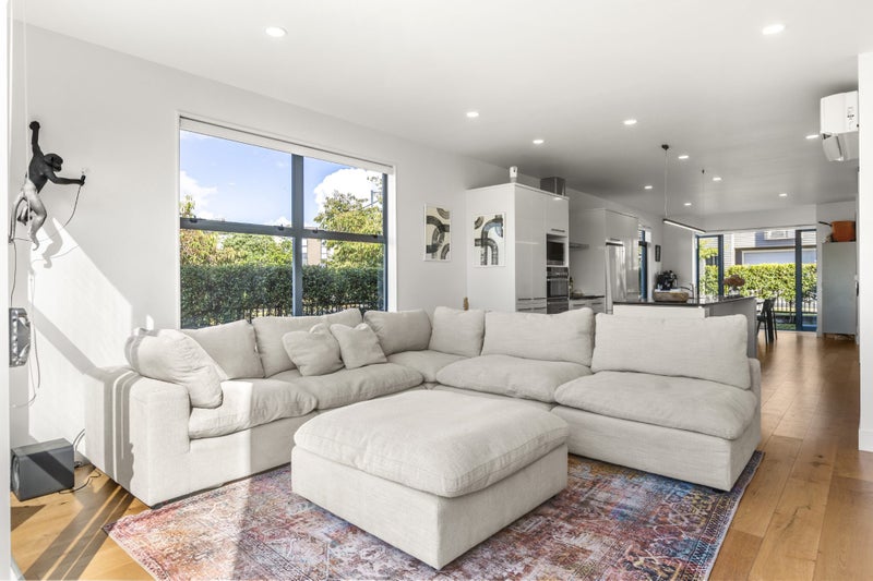 78 Barbarich Drive, Stonefields, Auckland - Carousel 2