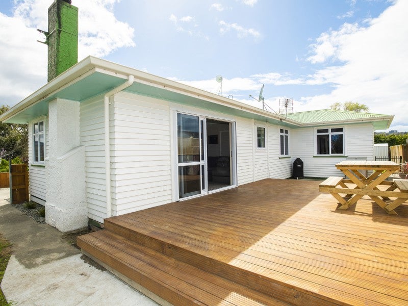 18 Lytton Road, Riverdale, Gisborne - Carousel 1