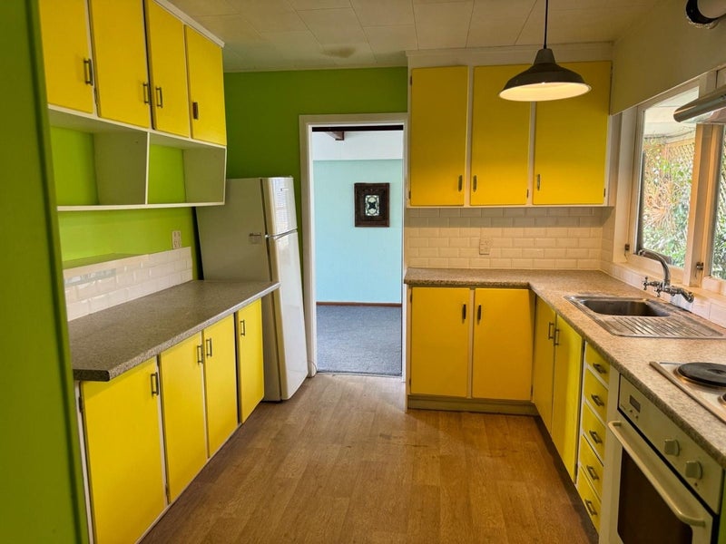 12 Kea Place, Mangere Bridge, Auckland - Carousel 2